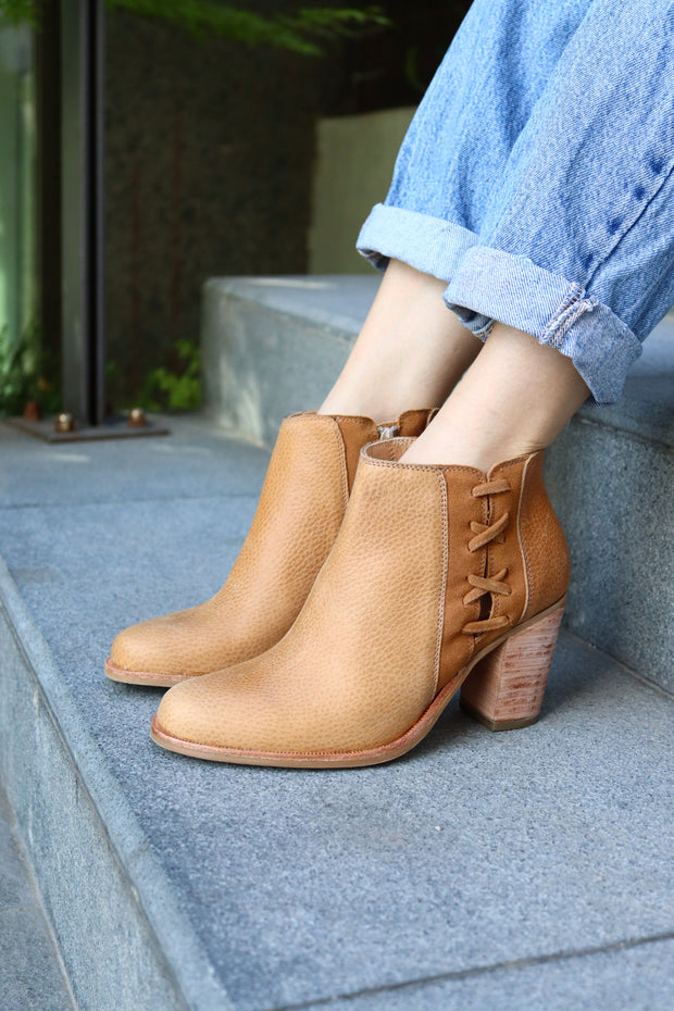 Bootie Viana Camel