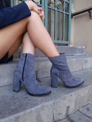 Bootie Gia Gris